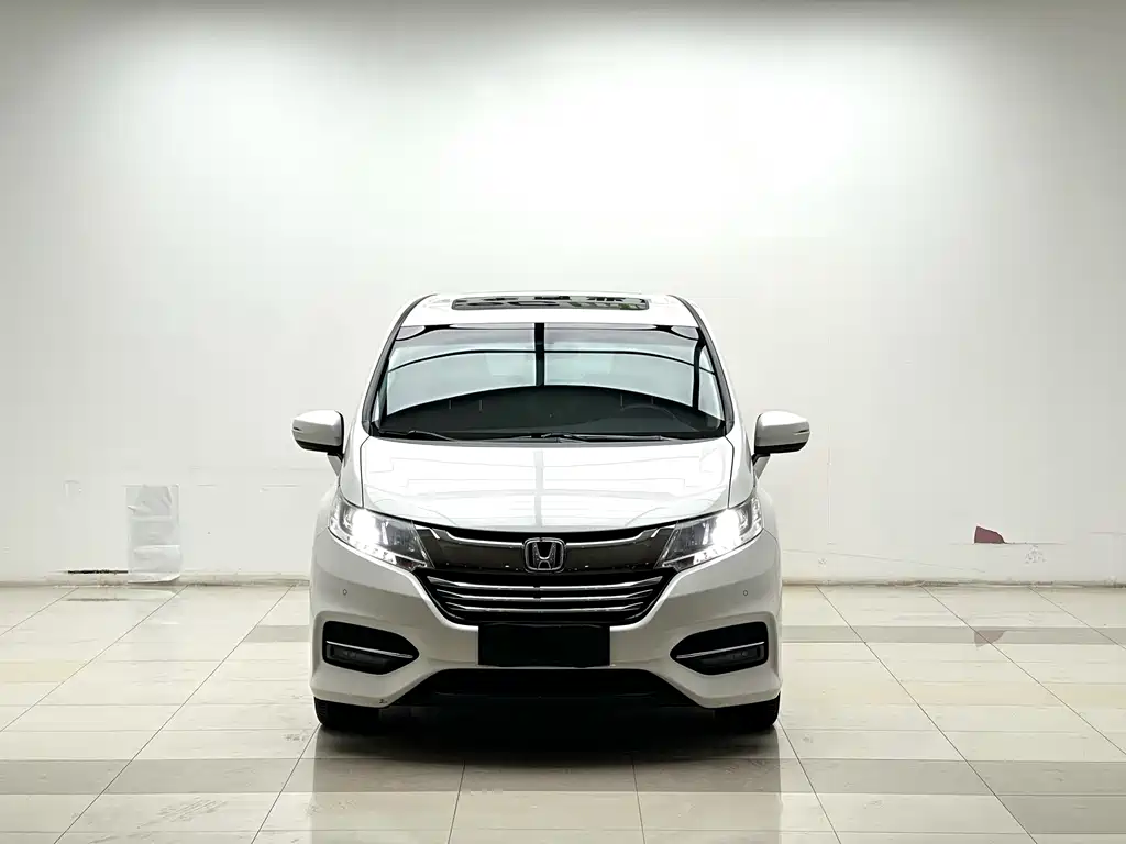 Honda Odyssey 2019 — фото 2