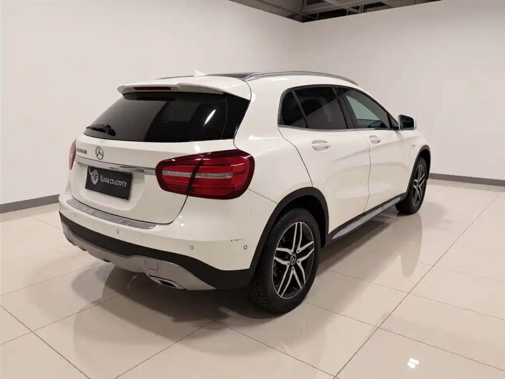 Mercedes-Benz GLA 2017 — фото 6