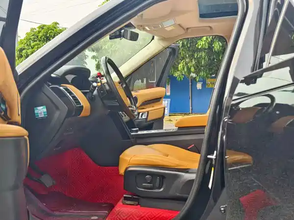 Land Rover Discovery 2020