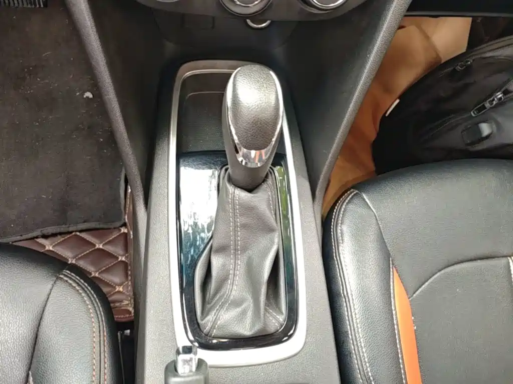 Chevrolet Cavalier 2018 — фото 14