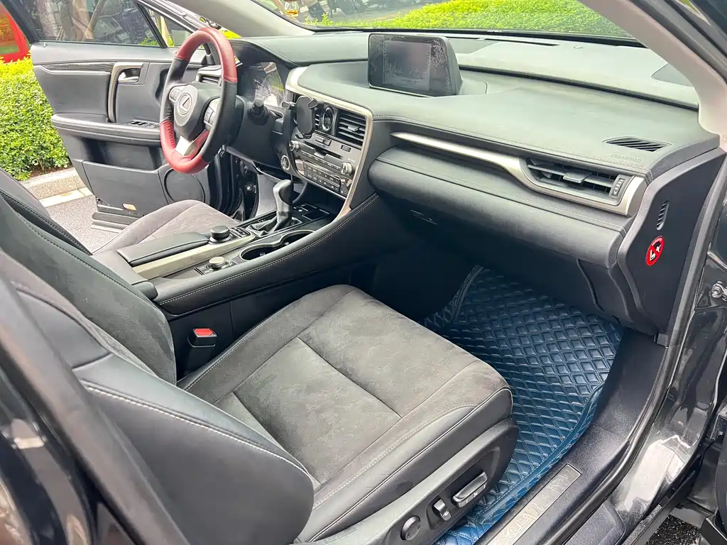 Lexus RX 2017 — фото 18