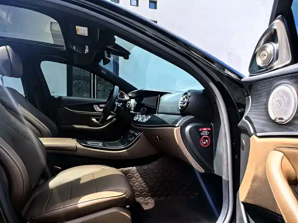 Mercedes-Benz E-Class 2023