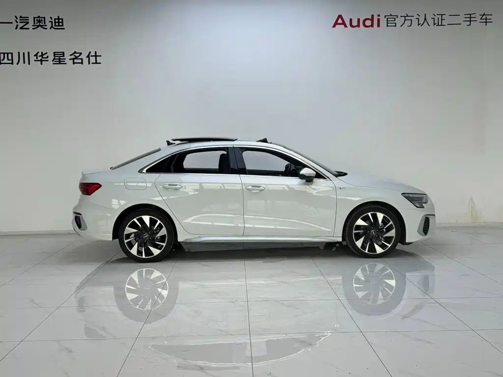 Audi A3 2024 — фото 3