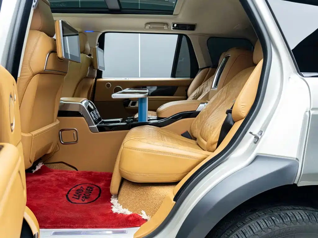 Land Rover Range Rover 2021 — фото 11