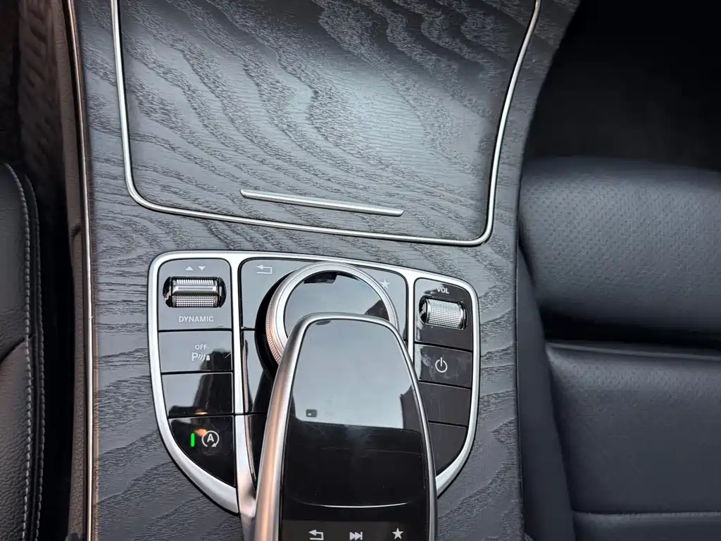 Mercedes-Benz C-Class 2017 — фото 27