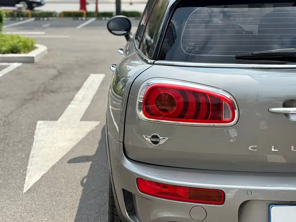 MINI Clubman 2016 — фото 15