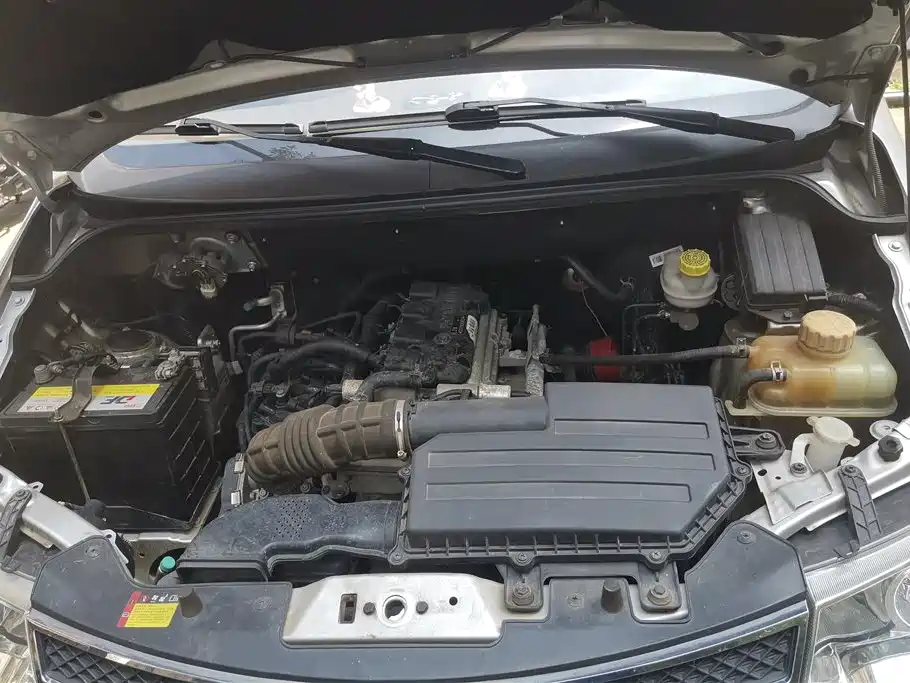 Wuling Hongguang 2018 — фото 9