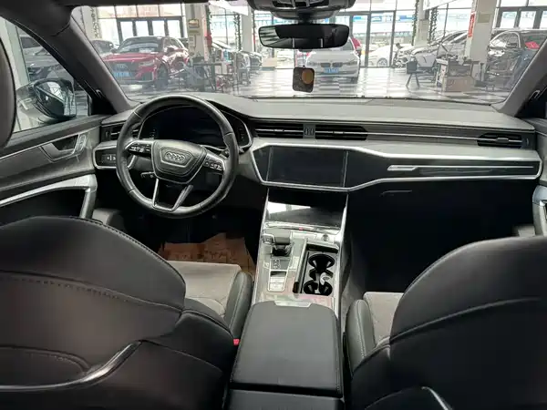 Audi A6L 2023