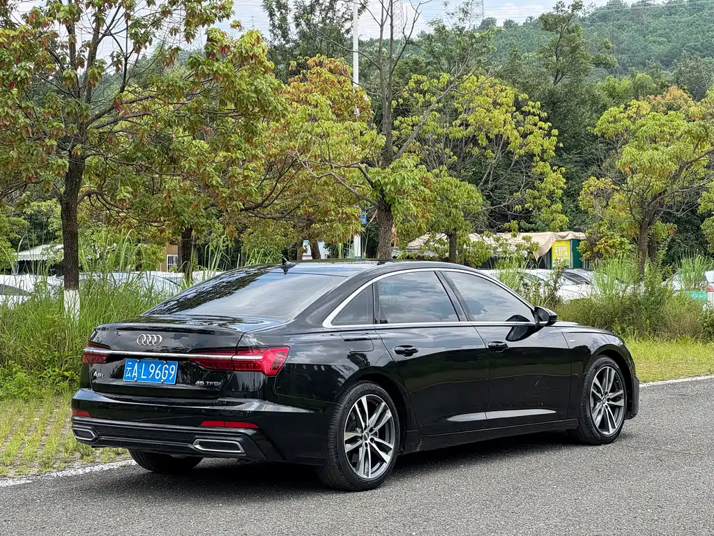 Audi A6L 2021
