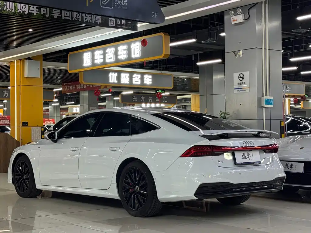 Audi A7 2021 — фото 18