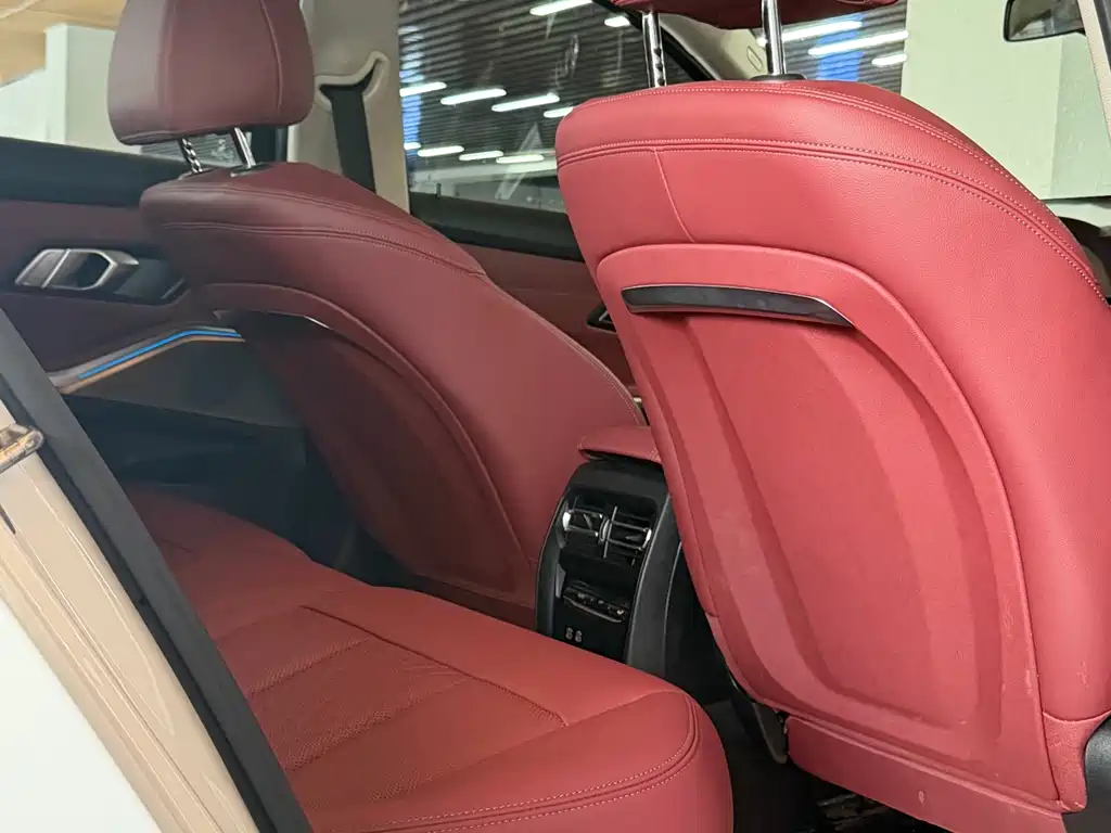 BMW i3 2024