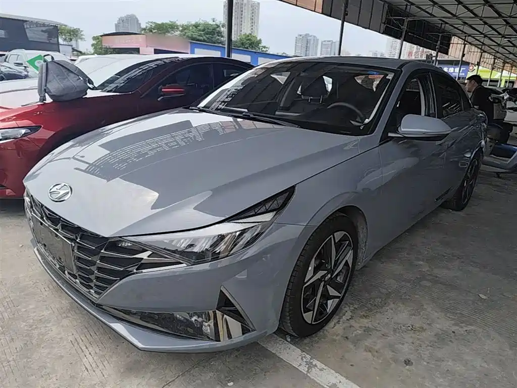 Hyundai Elantra 2021
