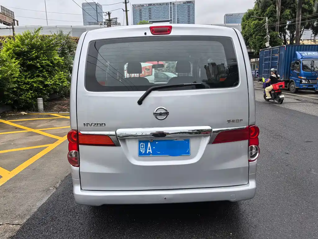 Nissan NV200 2012