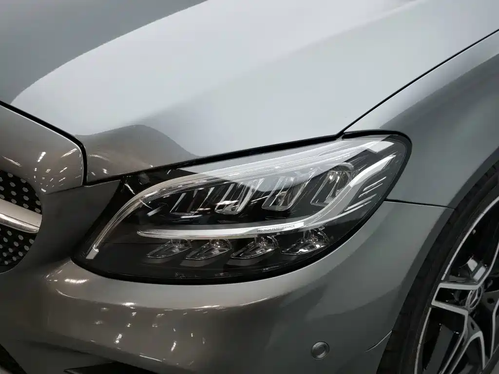 Mercedes-Benz C-Class 2020