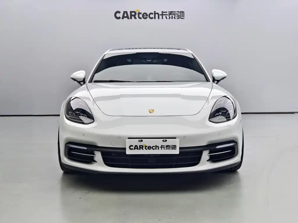 Porsche Panamera 2020
