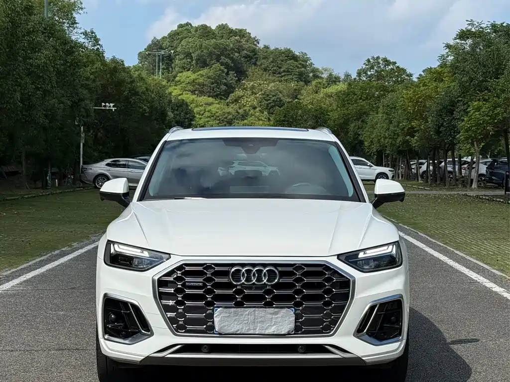 Audi Q5L 2022 — фото 2