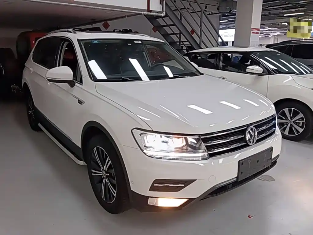 Volkswagen Tiguan L 2020 — фото 4