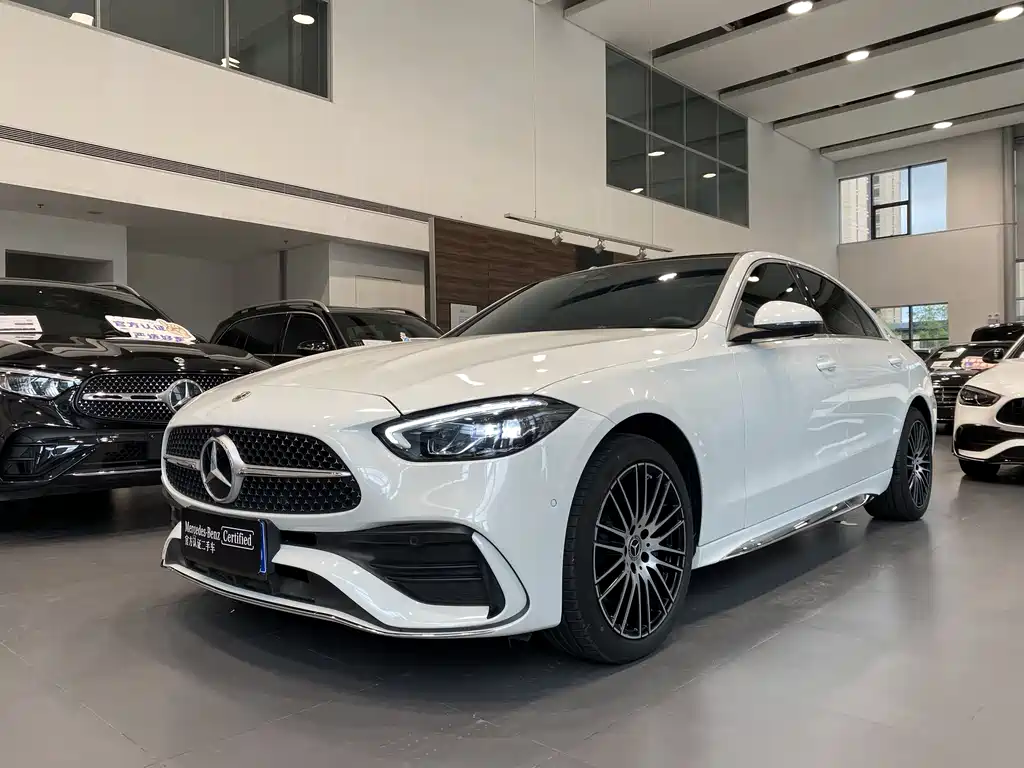 Mercedes-Benz C-Class 2024