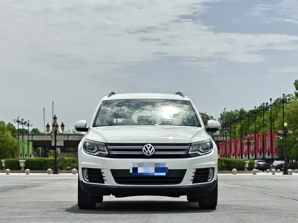 Volkswagen Tiguan 2015 — фото 3
