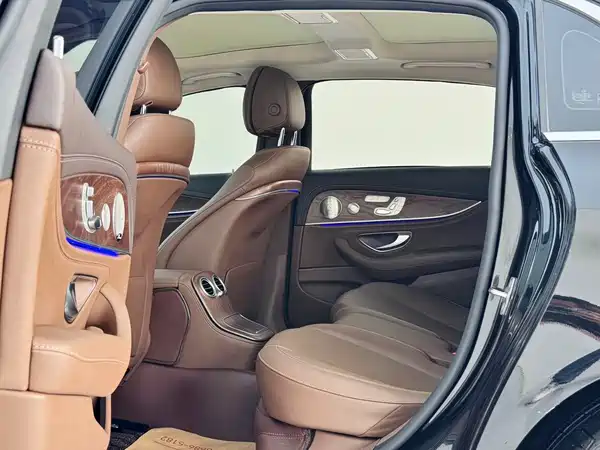 Mercedes-Benz E-Class 2023
