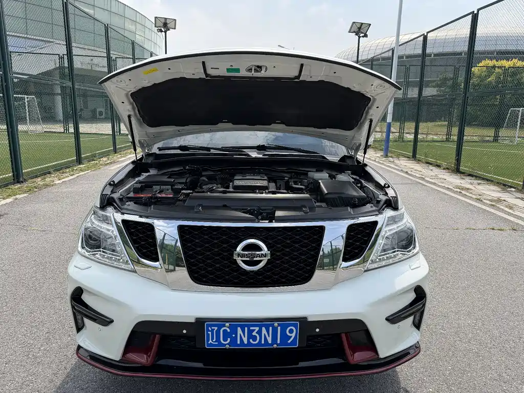 Nissan Patrol 2018 — фото 11