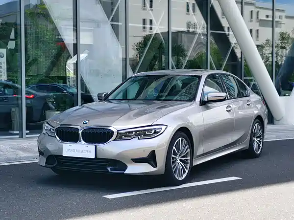 BMW 3 Series 2022
