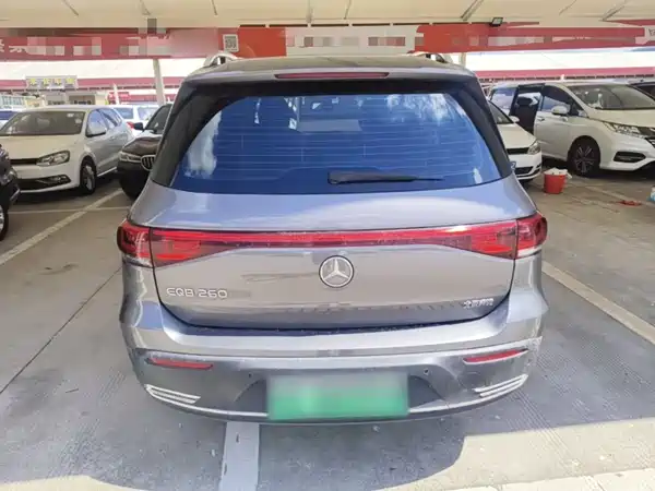 Mercedes-Benz EQB 2024