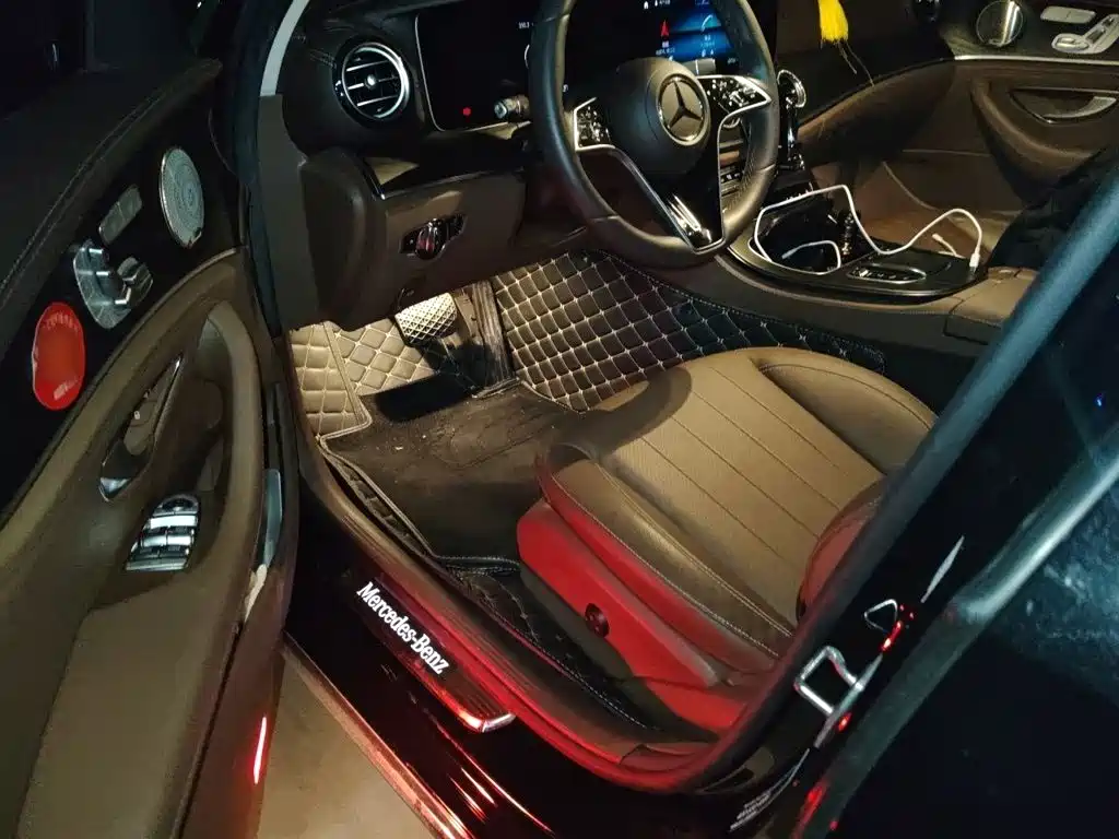 Mercedes-Benz E-Class 2023 — фото 14