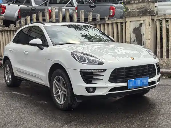 Porsche Macan 2015