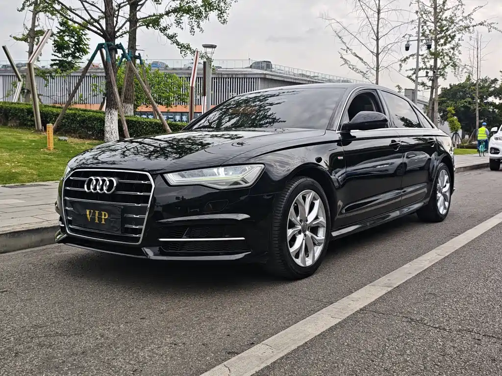 Audi A6L 2018 — фото 1