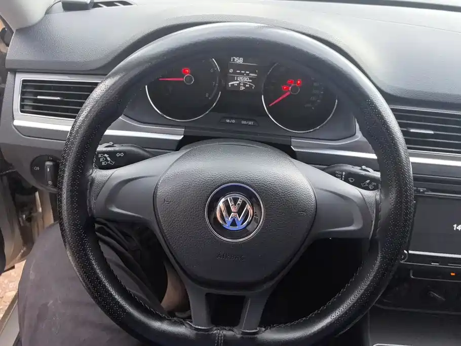 Volkswagen Bora 2019 — фото 15