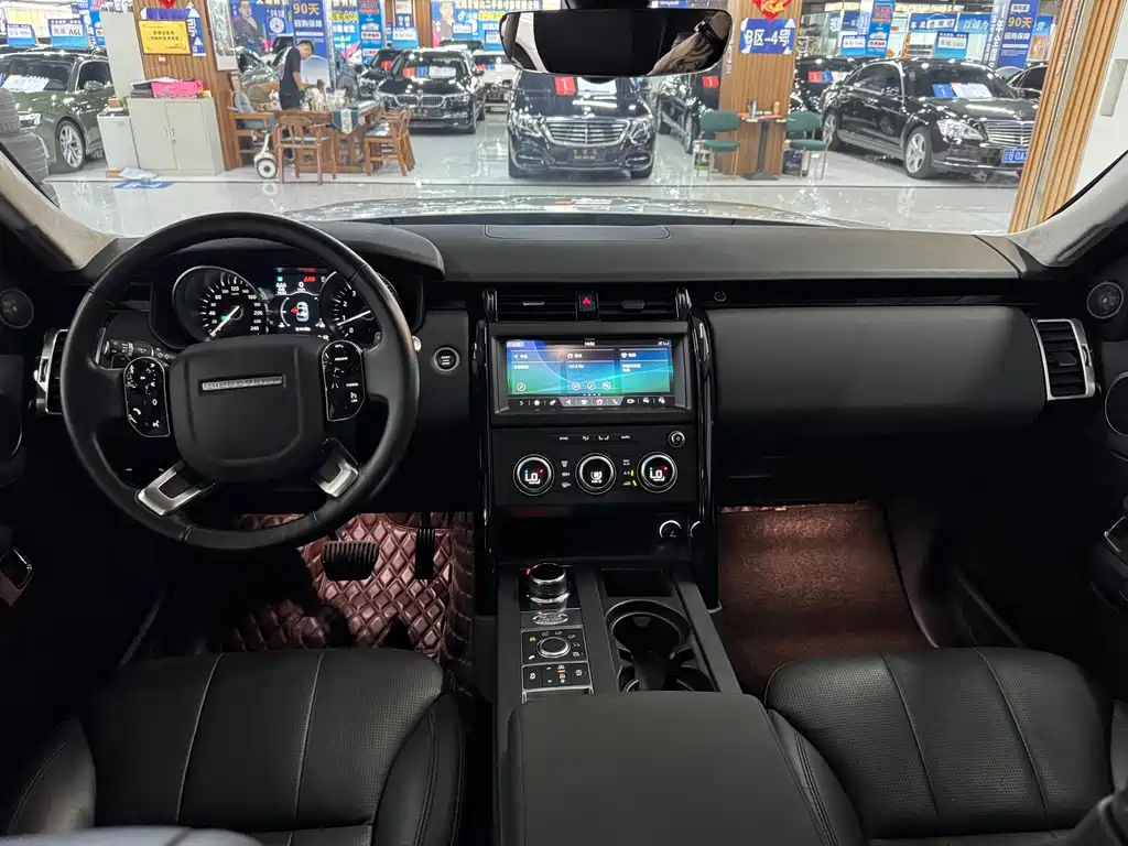 Land Rover Discovery 2019 — фото 5