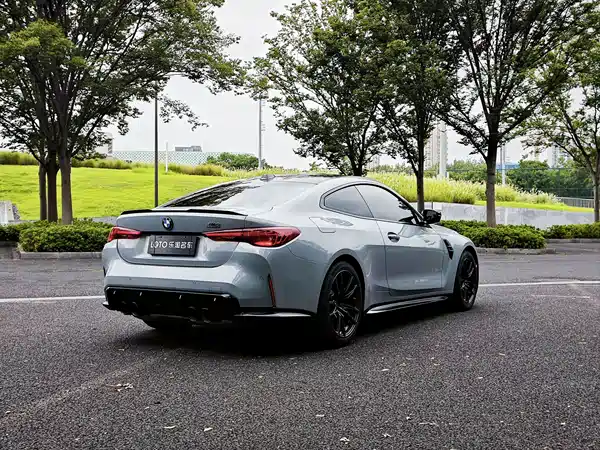 BMW M4 2024