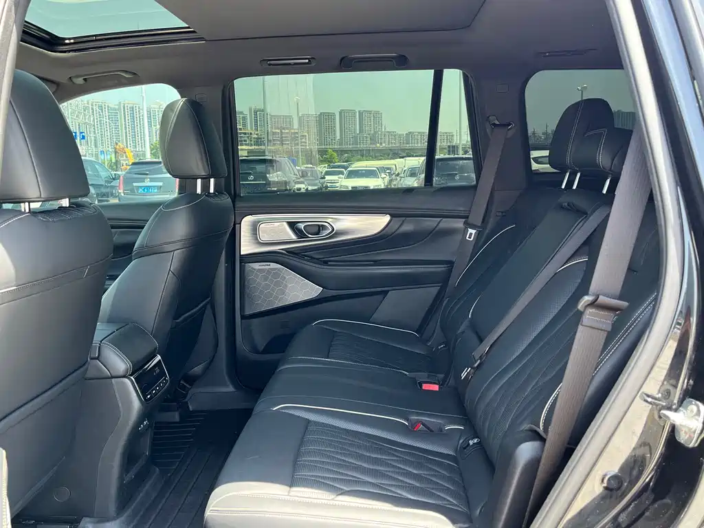 GAC Trumpchi GS8 2022 — фото 20