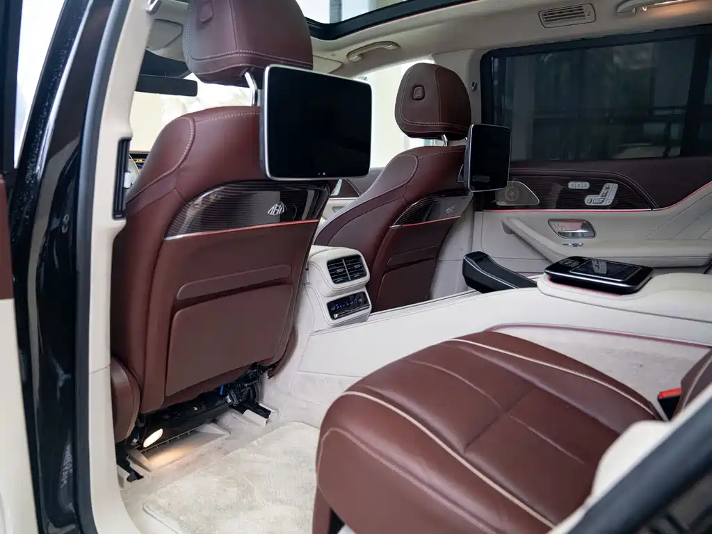 Mercedes-Benz Maybach GLS 2023 — фото 10