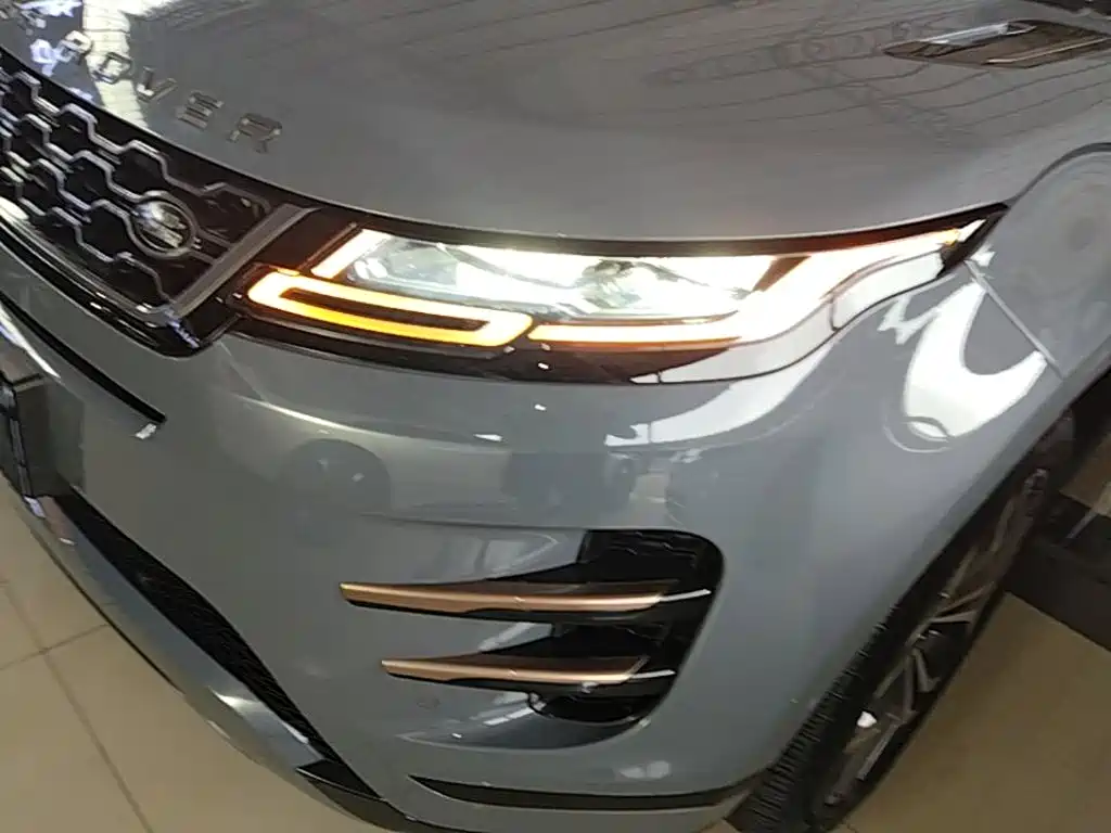 Land Rover Evoque 2021 — фото 24