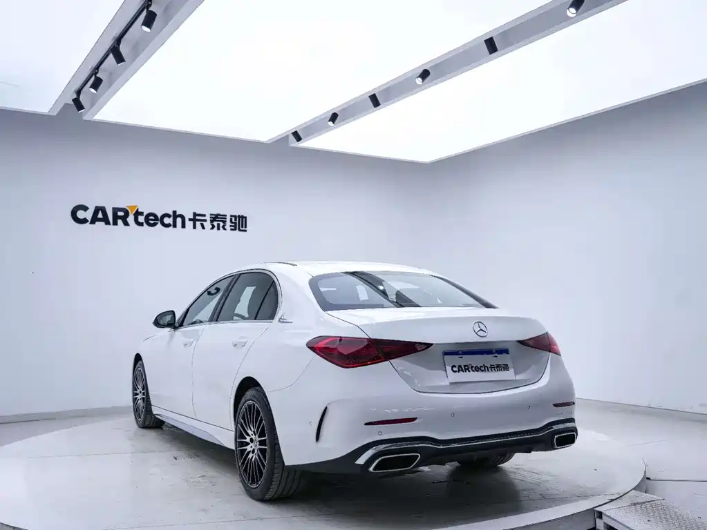 Mercedes-Benz C-Class 2023 — фото 16