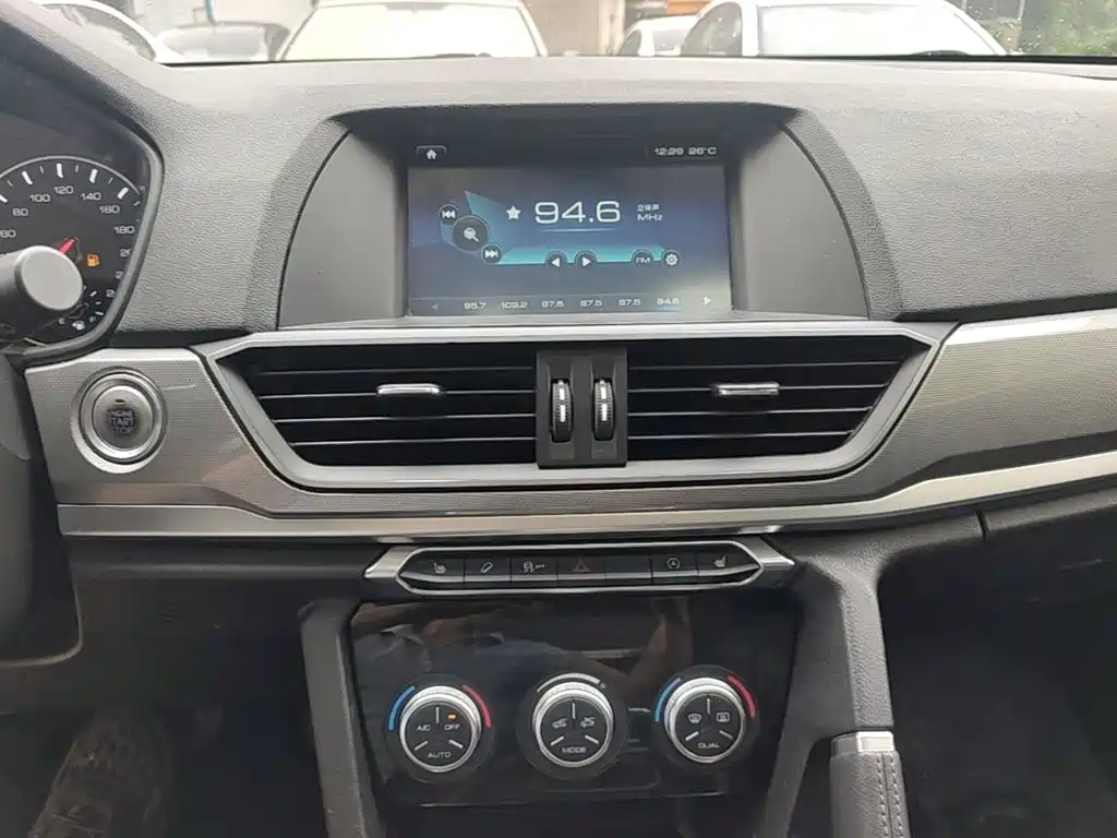 Haval H6 2018 — фото 13