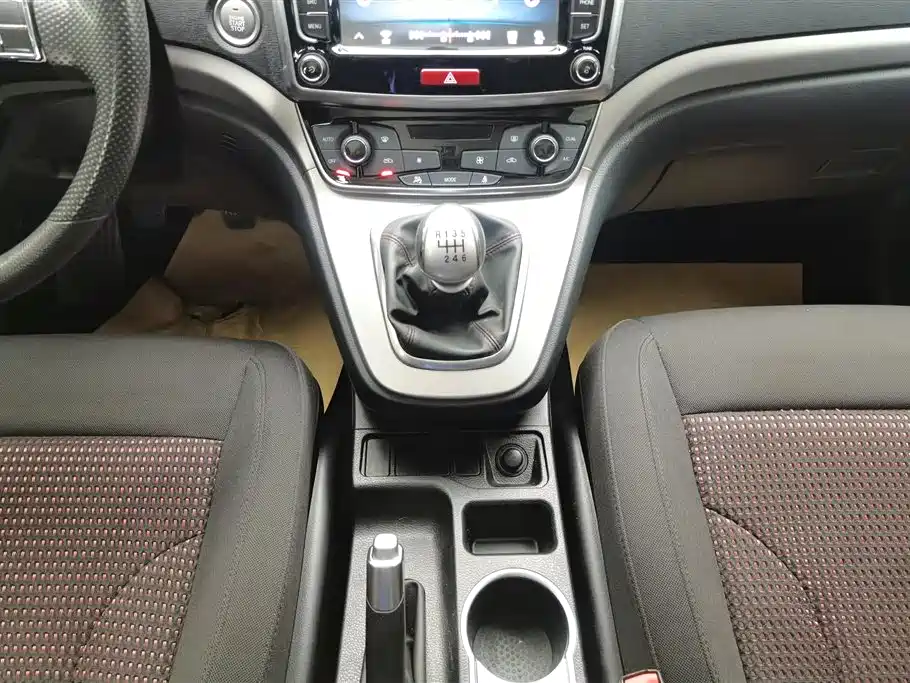 Haval M6 2020 — фото 16