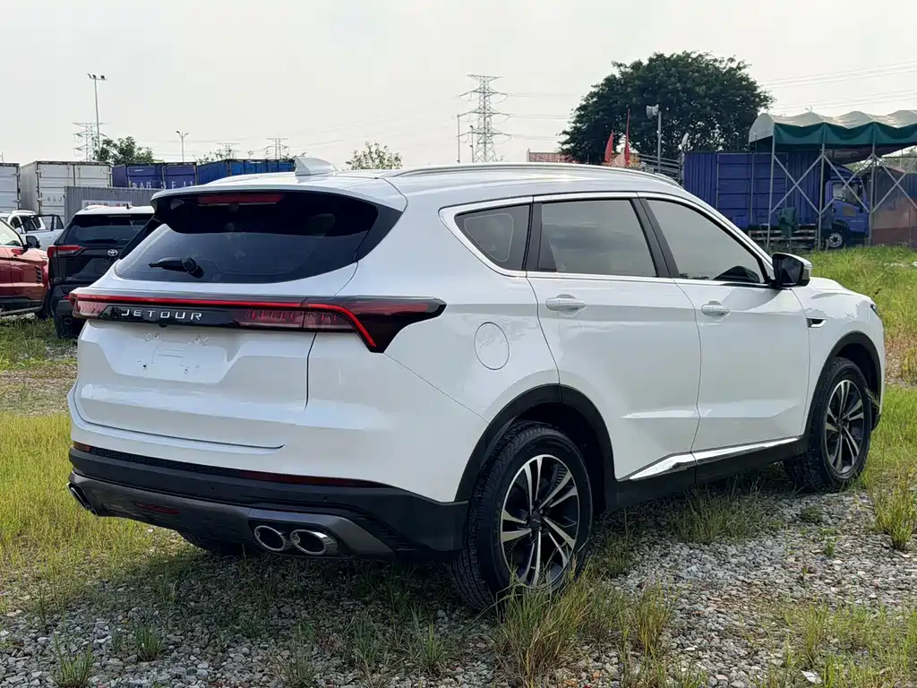 Jetour X70 PLUS 2021 — фото 10