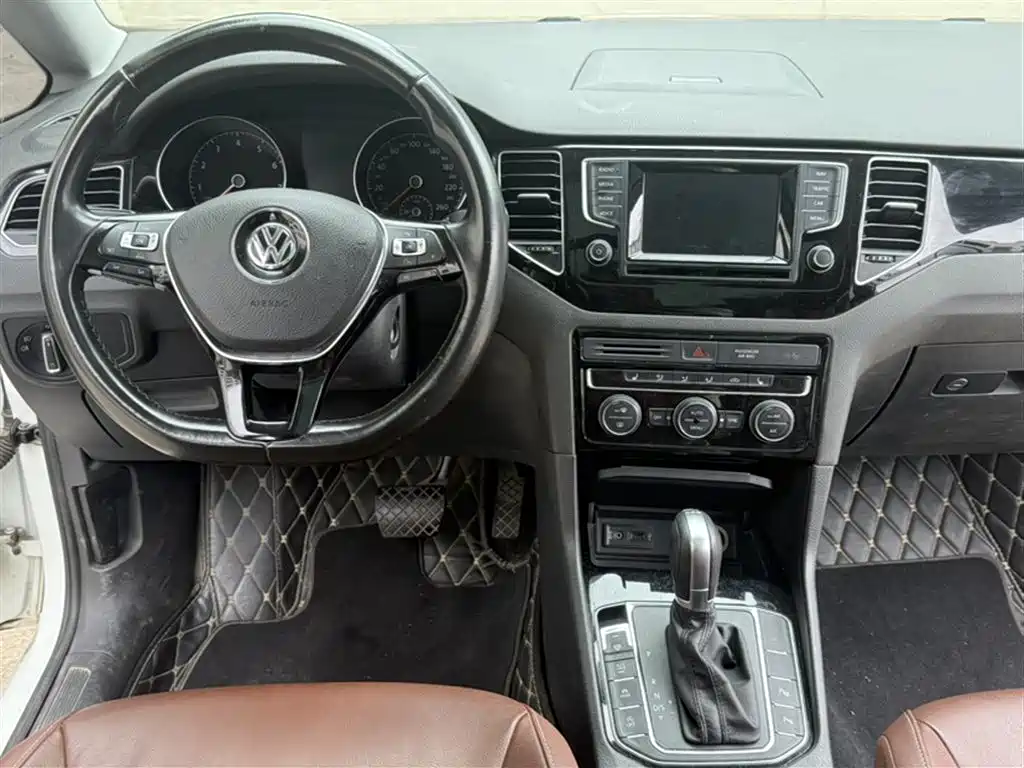 Volkswagen Golf 2015 — фото 18