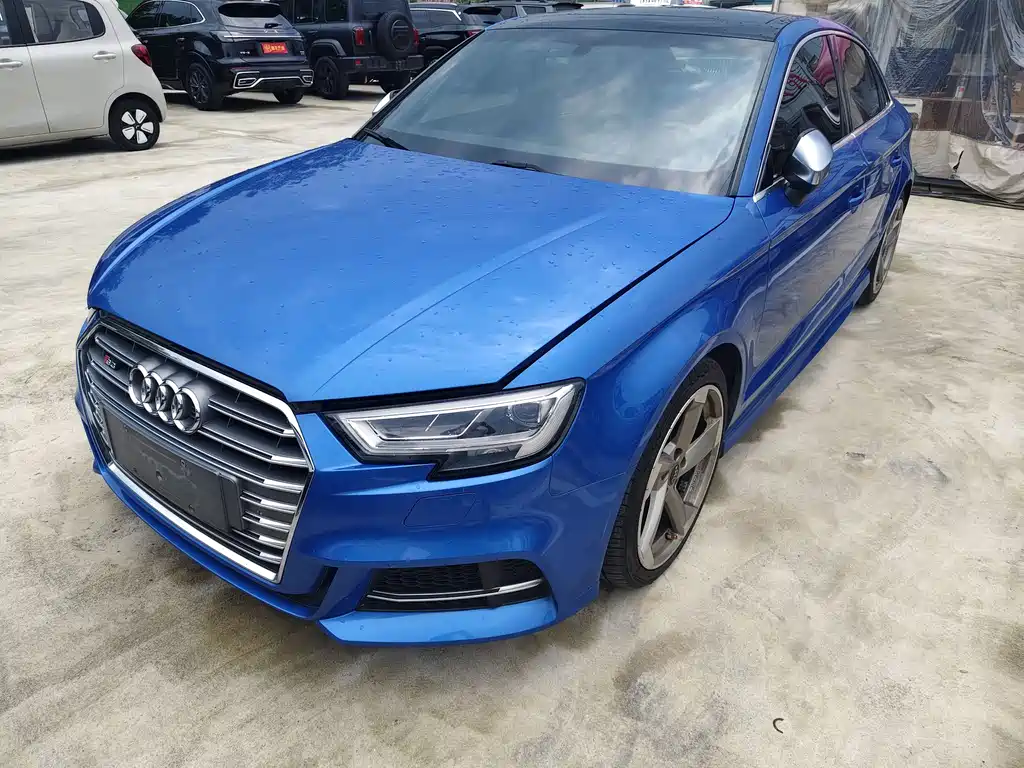 Audi S3 2018 — фото 1