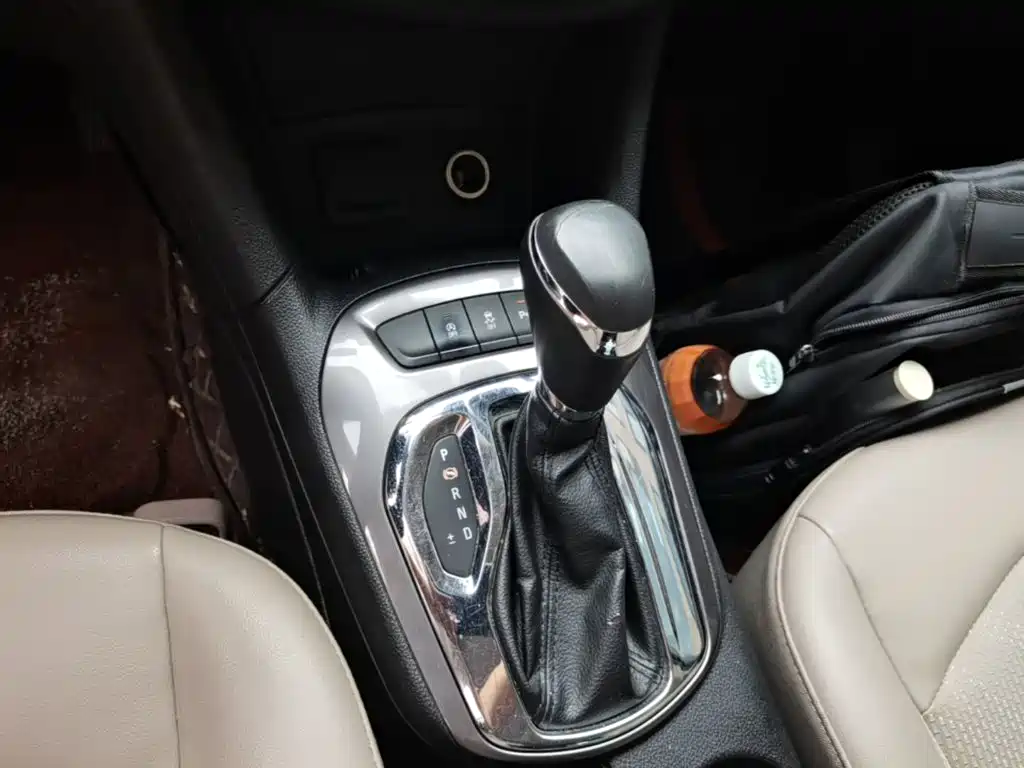 Chevrolet Cruze 2015 — фото 14