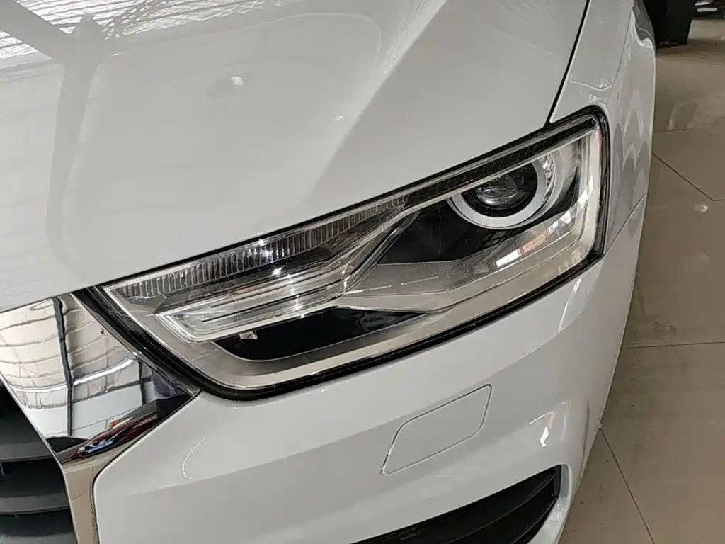 Audi Q3 2017 — фото 24