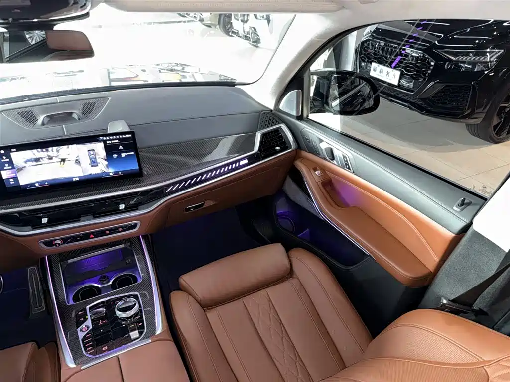 BMW X7 M60i 2023 — фото 15