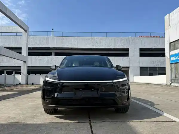 Tesla Model Y 2026