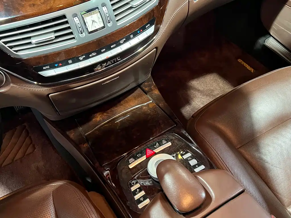 Mercedes-Benz S-Class 2011 — фото 12