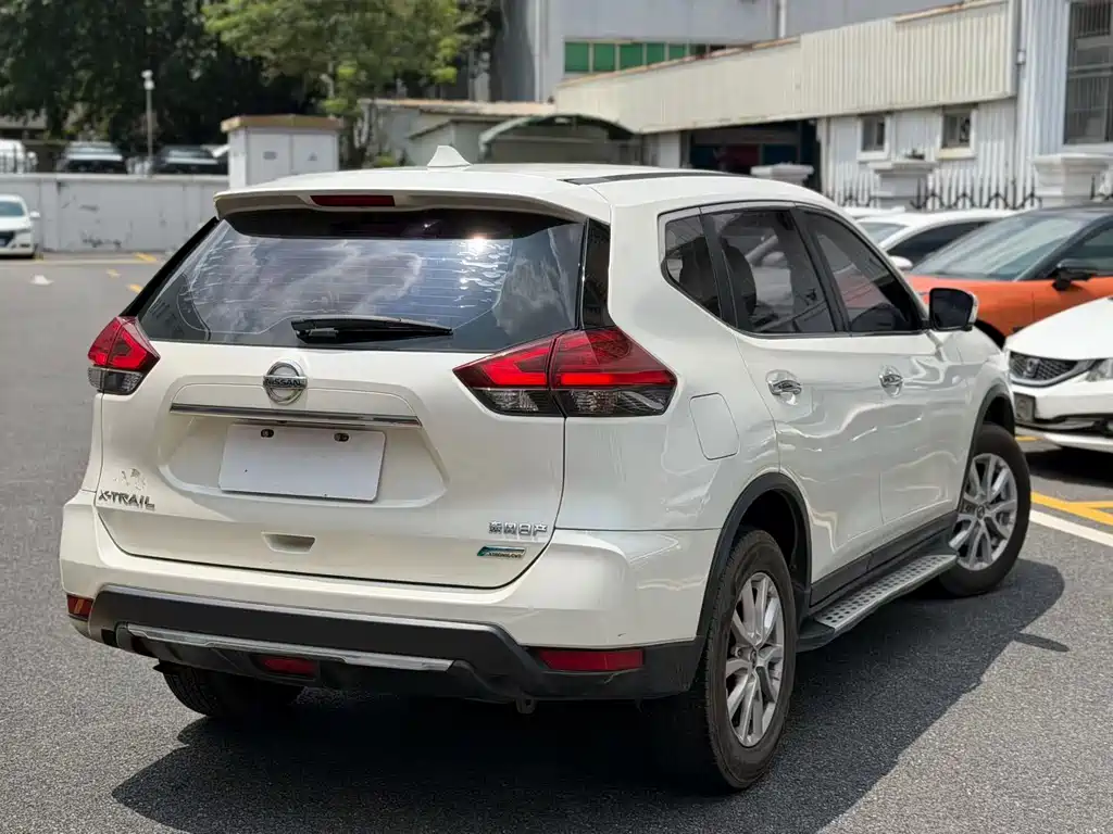 Nissan X-Trail 2017 — фото 18