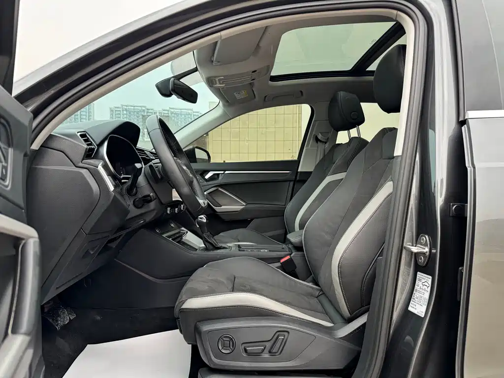 Audi Q3 2022 — фото 10