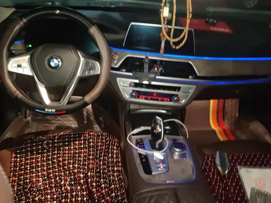BMW 7 Series 2020 — фото 12